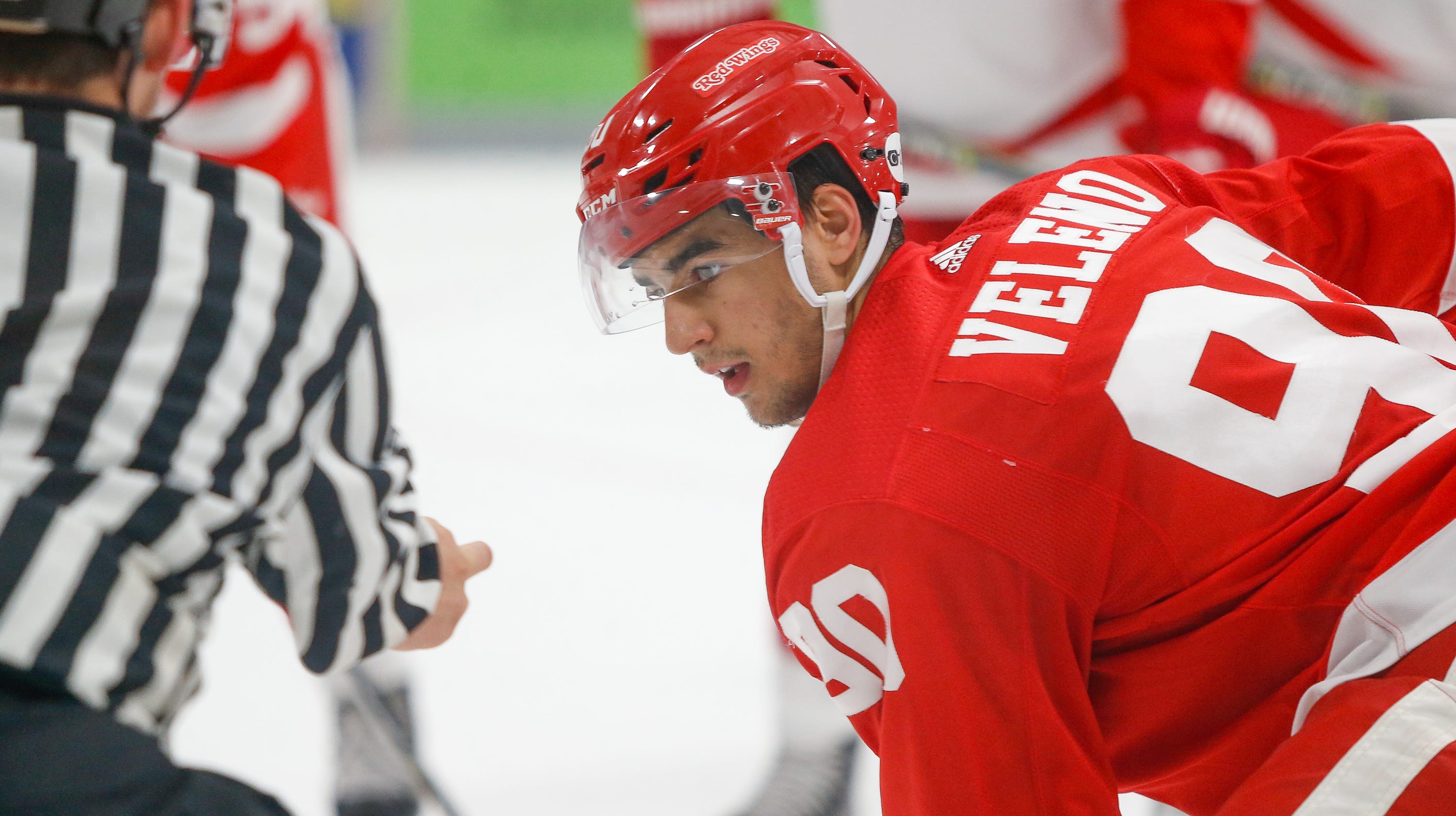 Des débuts difficiles chez les pros pour Joe Veleno Hockey Herald